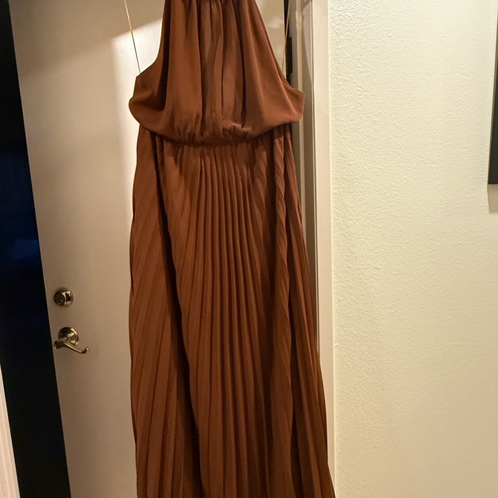 MELLODAY Chocolate Brown Pleated Maxi Dress